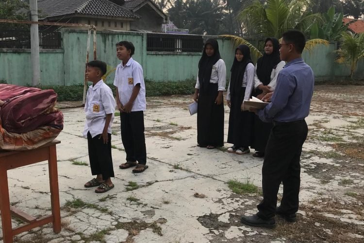 Praktek Shalat Jenazah di Pondok Modern Pesantren Sirojul Ulum